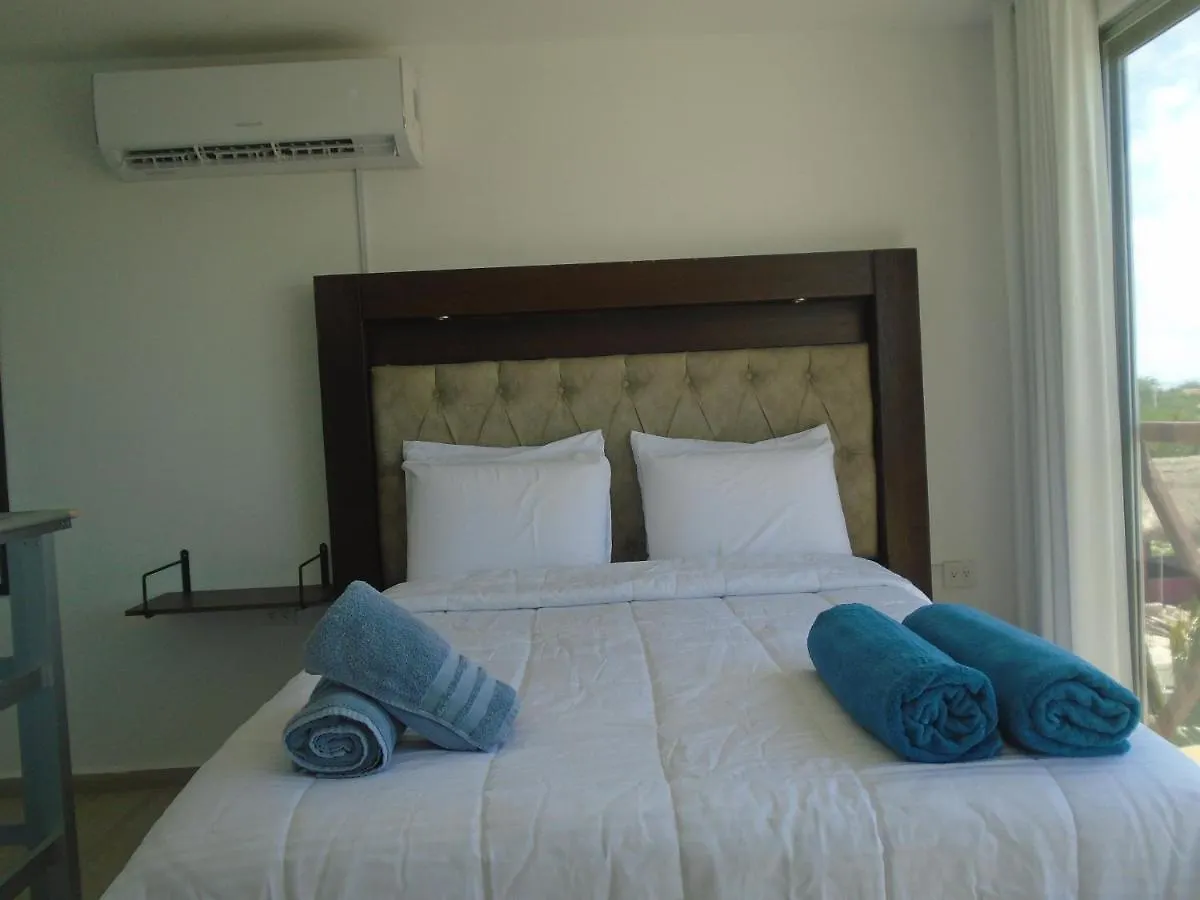 Linda Vista Loft- Ocean View- Shared Pool Apartment Isla Mujeres